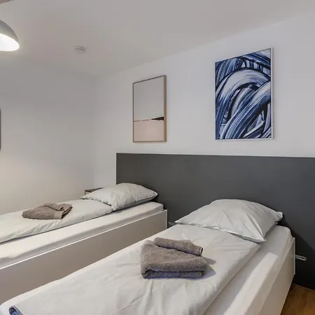 Apartment Glueck Auf Loesorter Strasse *